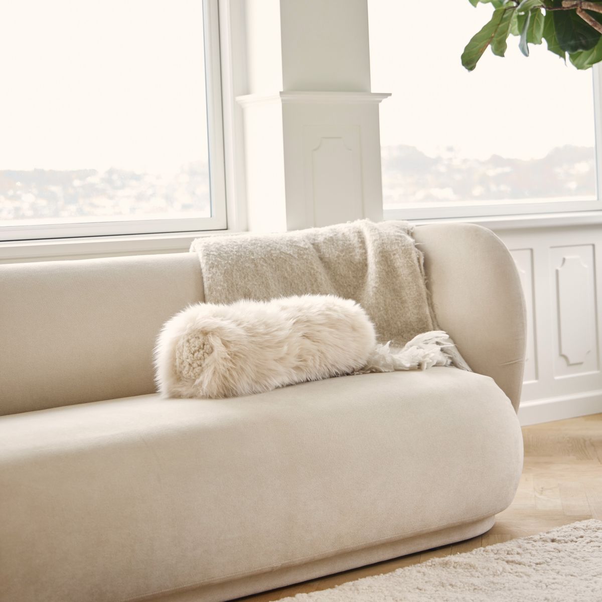 Bolsterpude | Langhåret, korthåret | New Zealand | Ø20xL52 cm Sort/Sort