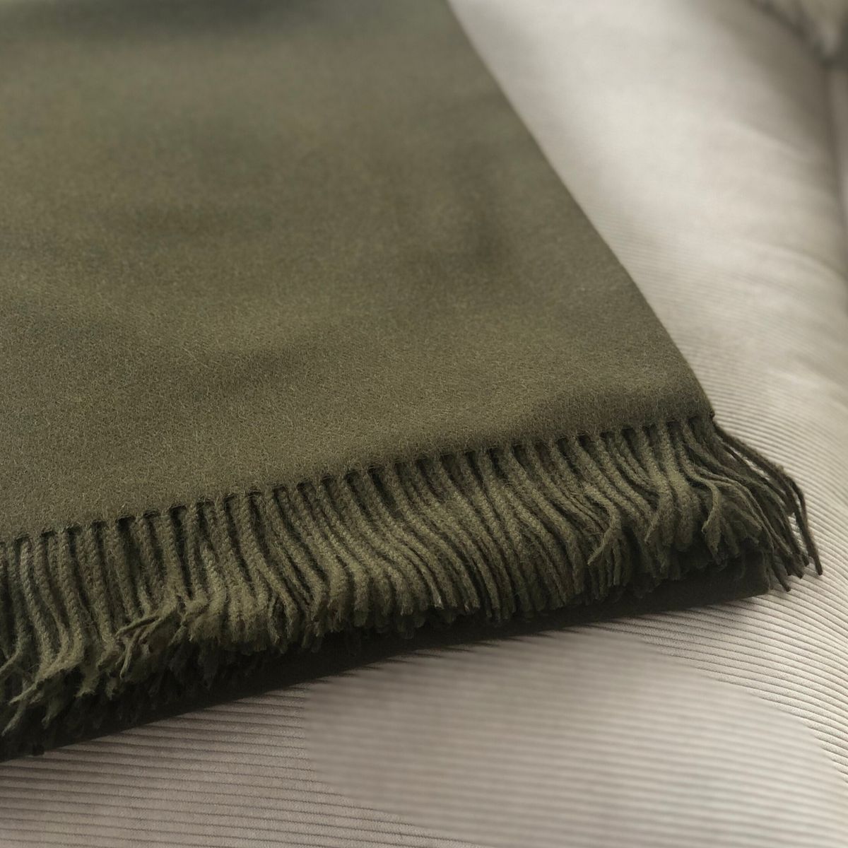 Amanda plaid | 100% baby alpakauld Mørkegrå