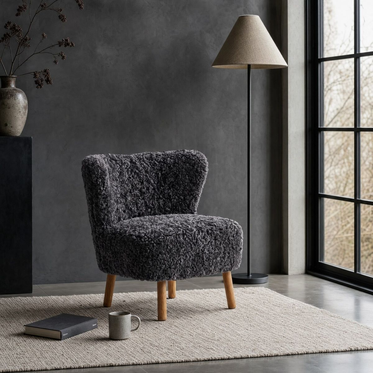 Emil Lounge Chair | Korthåret Antracitgrå
