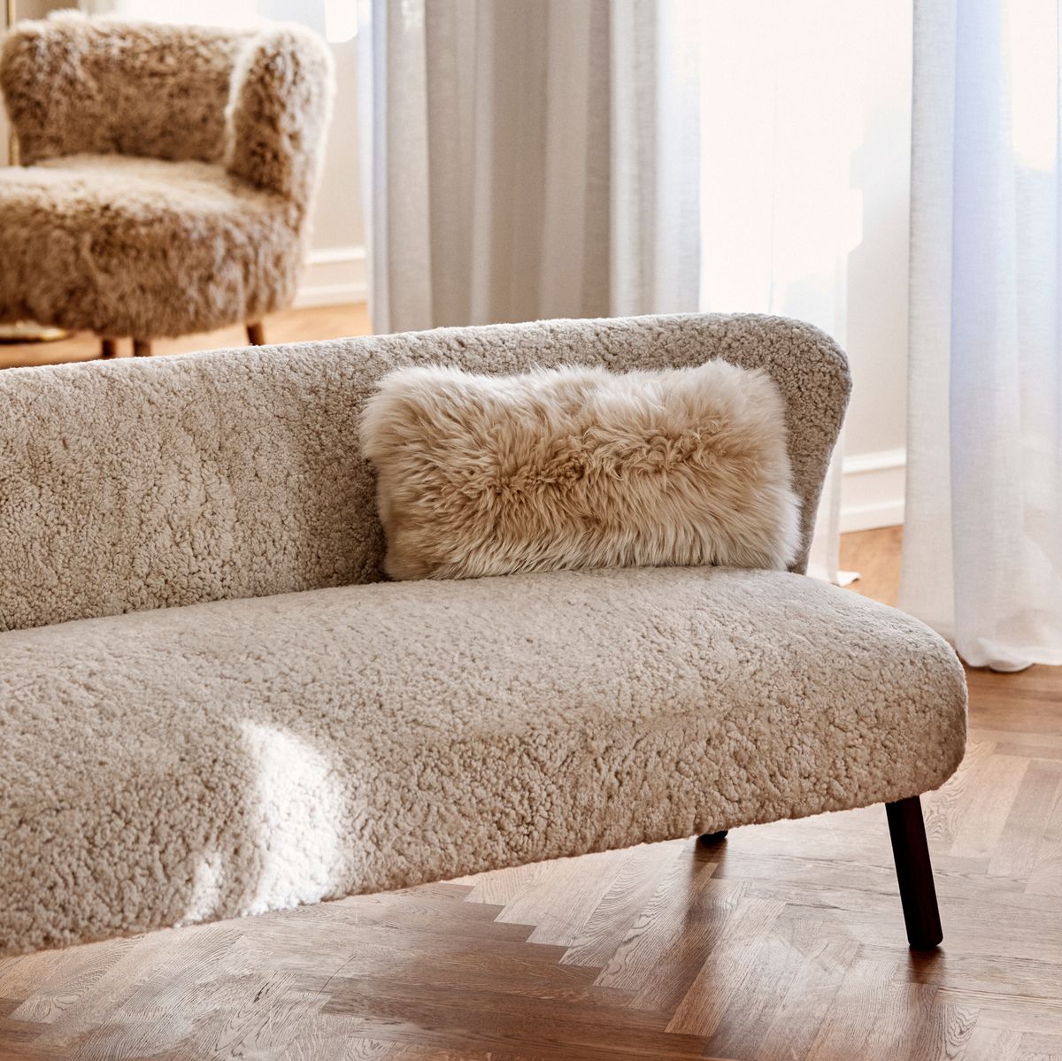 Emanuel 2-personers sofa | Designmøbel Koksgrå