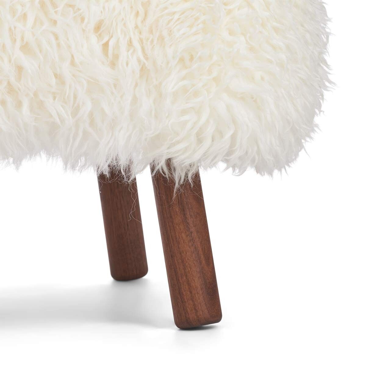 Emil Lounge Chair | Langhåret Snehvid
