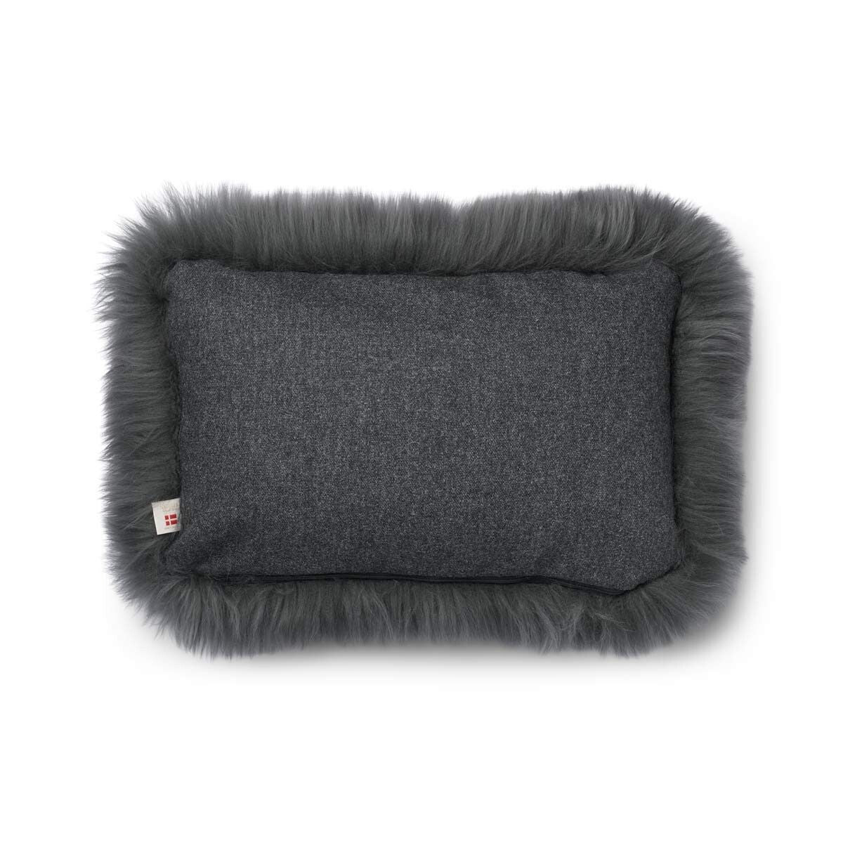 Classic Collection | Uldpude | Langhåret | 52x52 cm | 34x52 cm Stengrå/Stålgrå