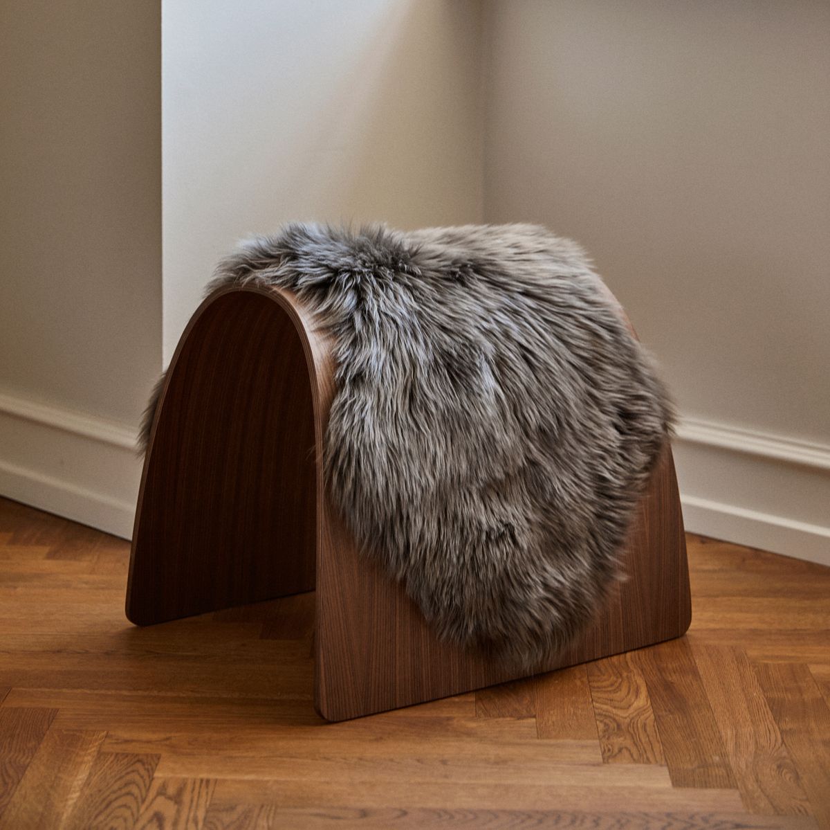 Sheep Stool cover | Langhåret | New Zealand Sort