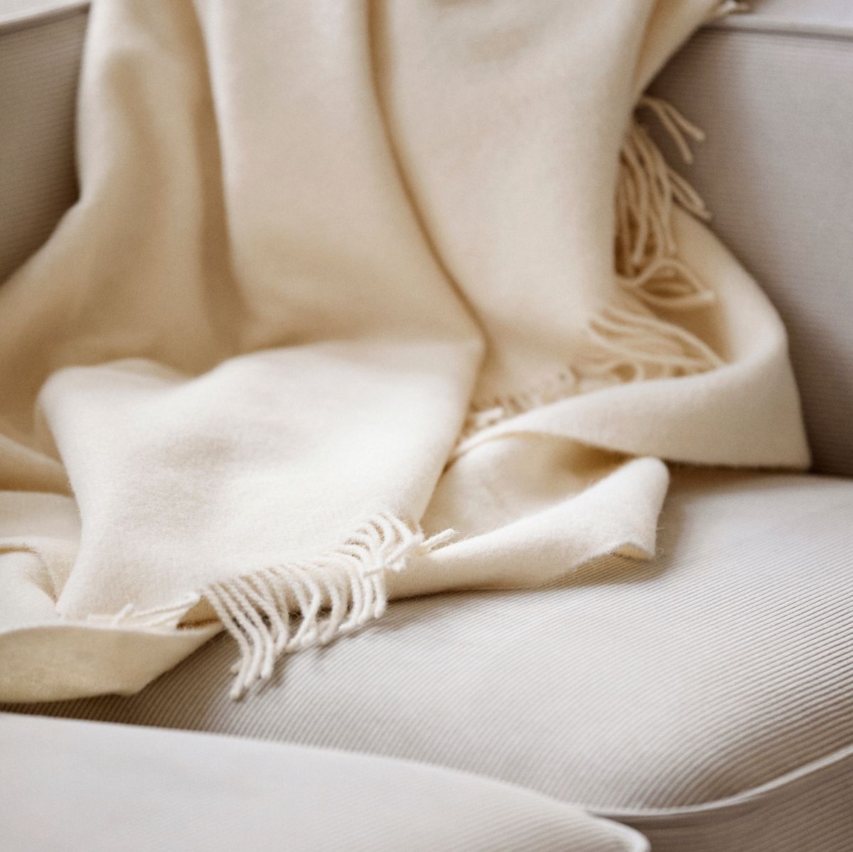 Julia uldtæppe | 50% alpakauld, 50% lammeuld Mørk Brun