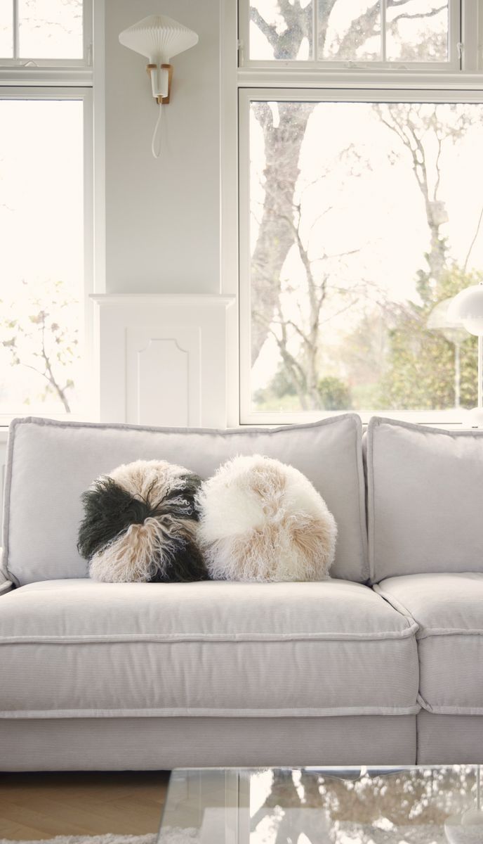 Lammeskindspude | Krøllet | Tibet | Ø45 cm, Ø62 cm & Ø38 cm Gylden Hvid / Dove