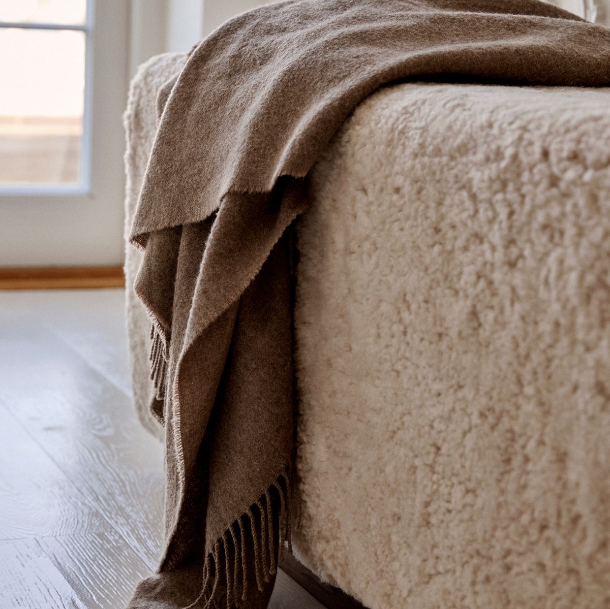 Amanda plaid | 100% baby alpakauld Mørkegrå