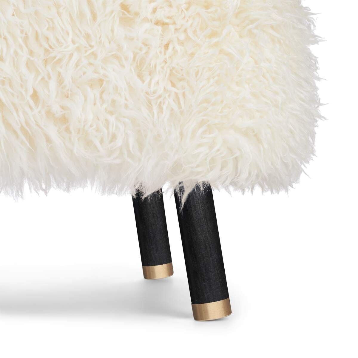 Emil Lounge Chair | Langhåret Snehvid