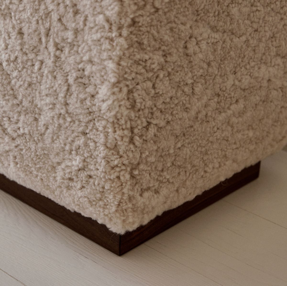 Benjamin Puf Antracitgrå