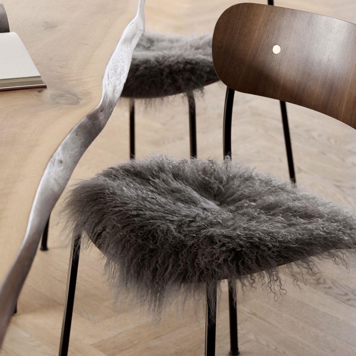 Sædehynde | Krøllet | Tibet | Ø38 cm Gylden Hvid