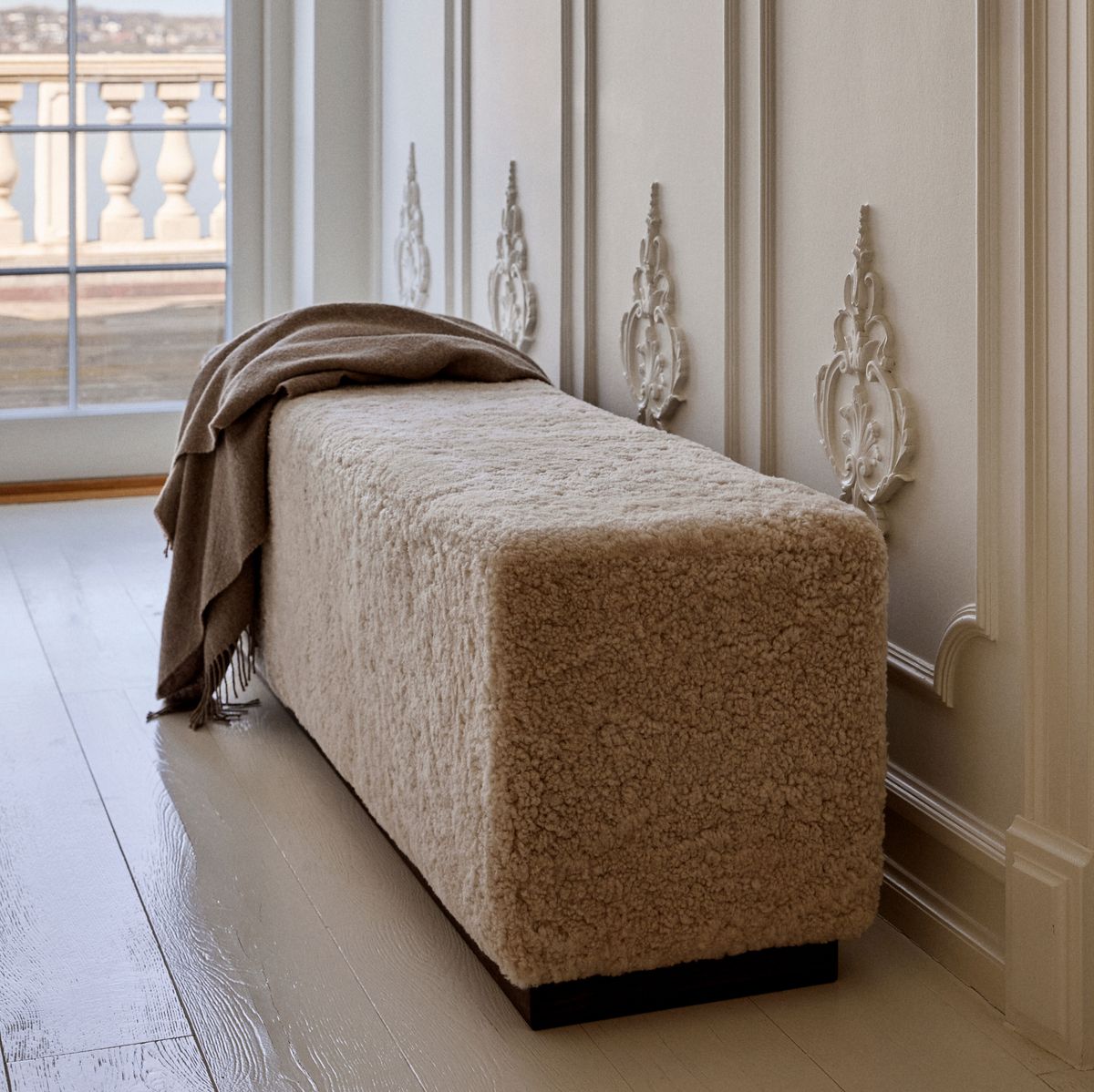 Benjamin Bænk Koksgrå