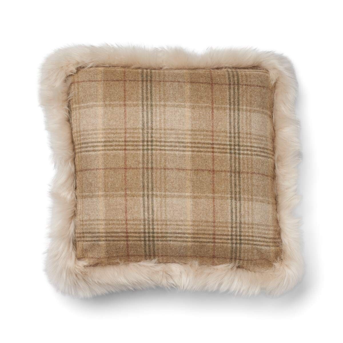 Checked Collection | Langhåret | Dobbeltsidet | 52x52 cm Sand-beige/perle