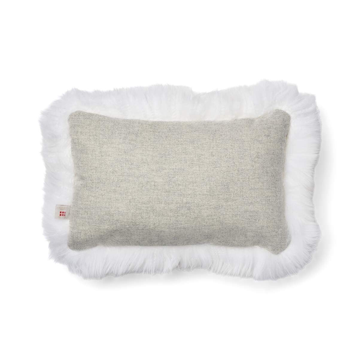 Classic Collection | Uldpude | Langhåret | 52x52 cm | 34x52 cm Sølv/Hvid