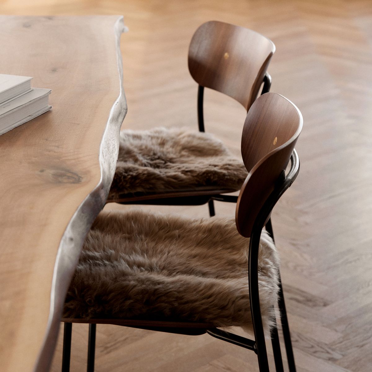 Zero Waste Sædehynde | Langhåret | New Zealand | 35x35 cm Sort