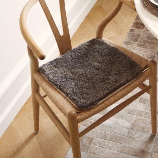 Zero Waste Sædehynde | Korthåret | New Zealand | 35x35 cm Koksgrå