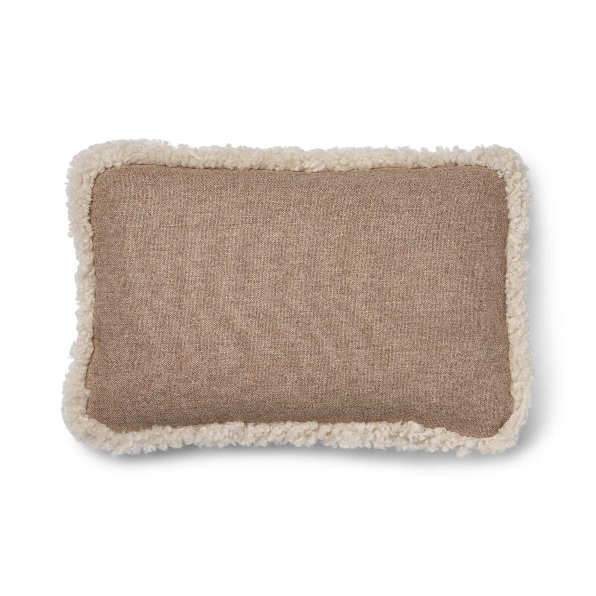 Classic Collection | Uldpude | Korthåret | Dobbeltsidet | 52x52 cm | 34x52 cm Beige/Pearl